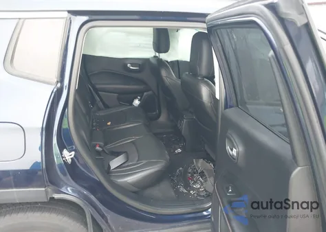 2018 Jeep Compass Latitude Fwd z USA, uszkodzony, nr VIN 3C4NJCBB2JT241047